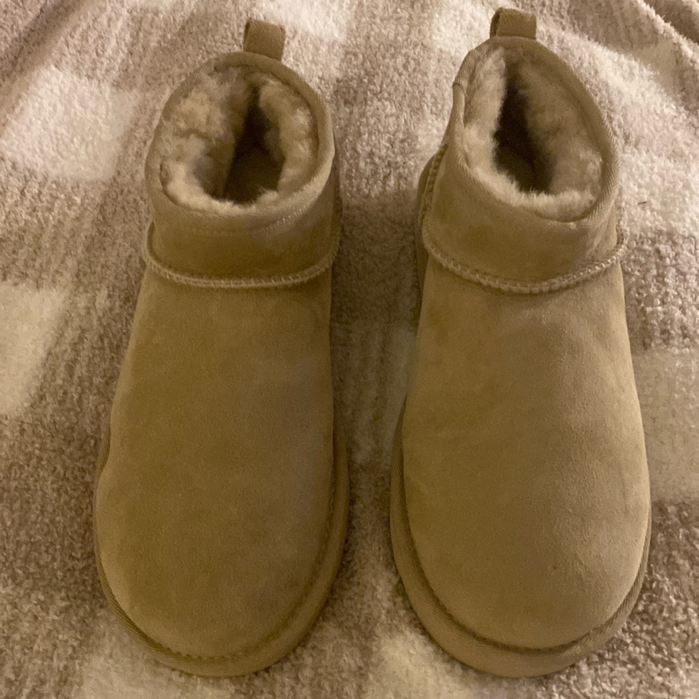 Ugg Ultra Mini 9